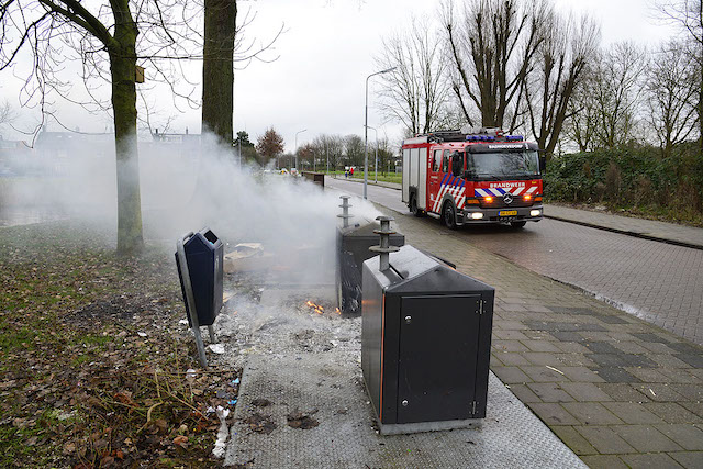 2020/22/20200112-13u34 GB 001 Containerbrand Rijstvogelstraat.jpg